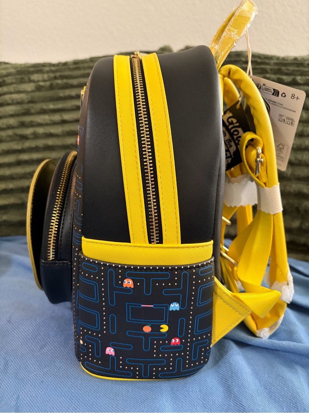 Loungefly Pac-Man Mini Backpack - Black & Metallic Yellow - Picture 5 of 7